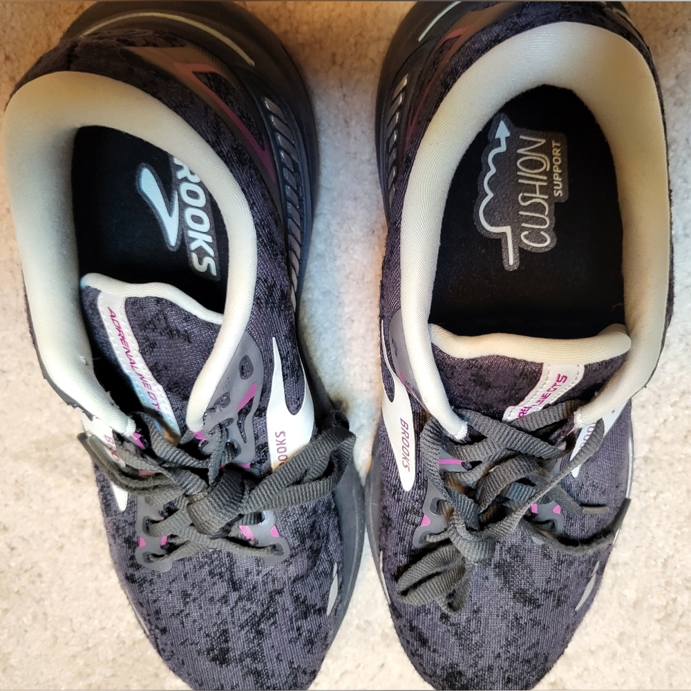 Brooks Women's Black / Purple Adrenaline GTS 23 Running Shoes- Size 9.5M - Picture 8 of 9